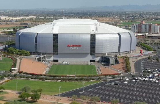 where to stay near State Farm Stadium