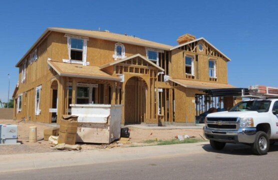Contractor Housing in Phoenix: What Work Crews Should Check Before Booking