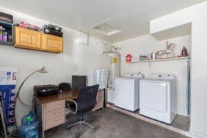 In-unit laundry in a West Phoenix furnished rental